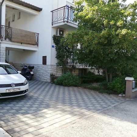 Apartmani Komunela Umag Exterior foto